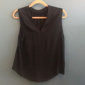 Sleeveless blouse